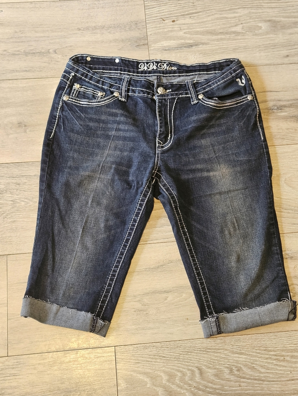 ViVi Diva Capri Jeans Dark Wash Embellished Pockets Women's 14/32